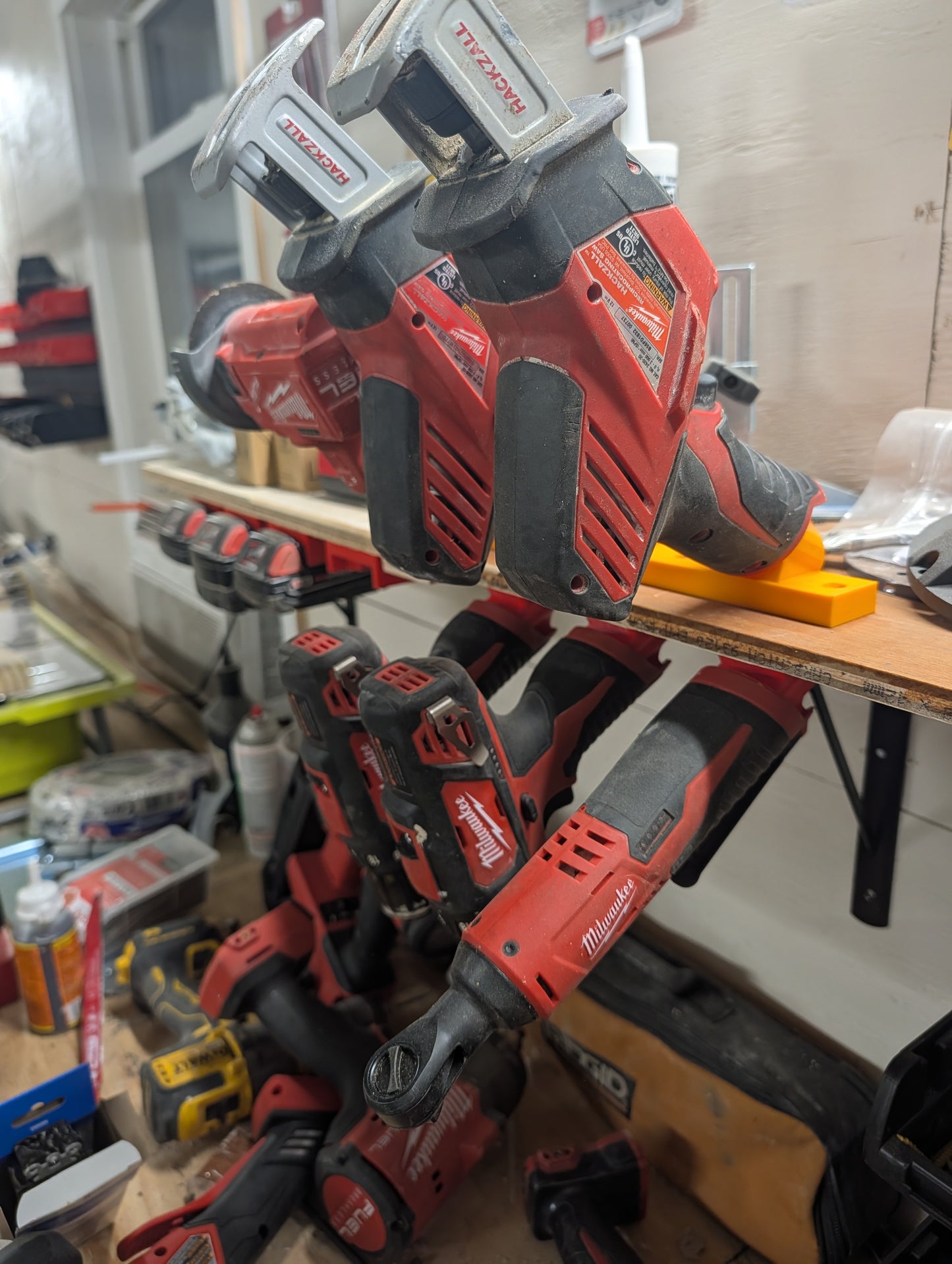 Milwaukee M12 Battery Tool Holder